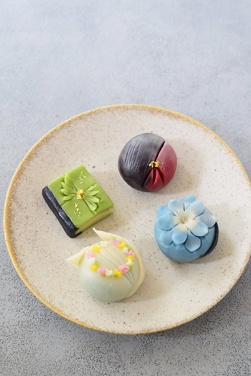 馬嶋屋菓子道具店 tweet media