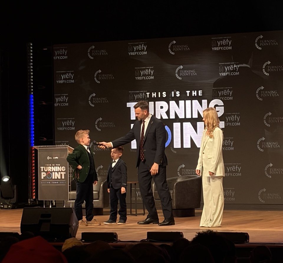 huria ☆ tweet media