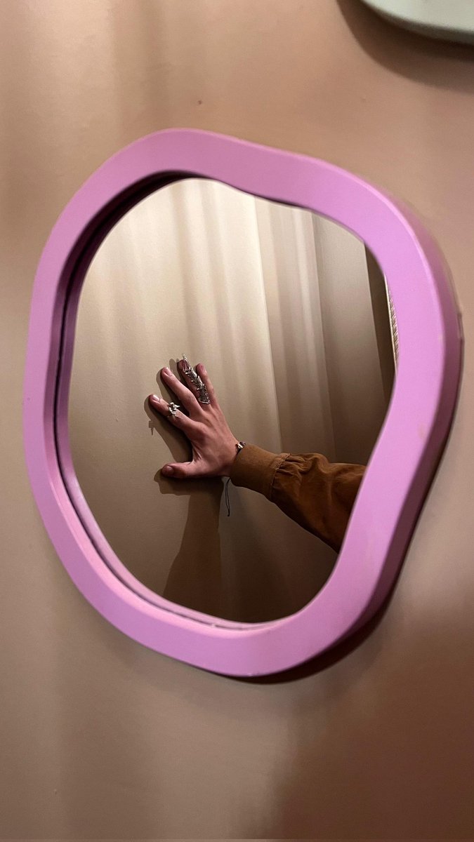 AMEWANGEL tweet media