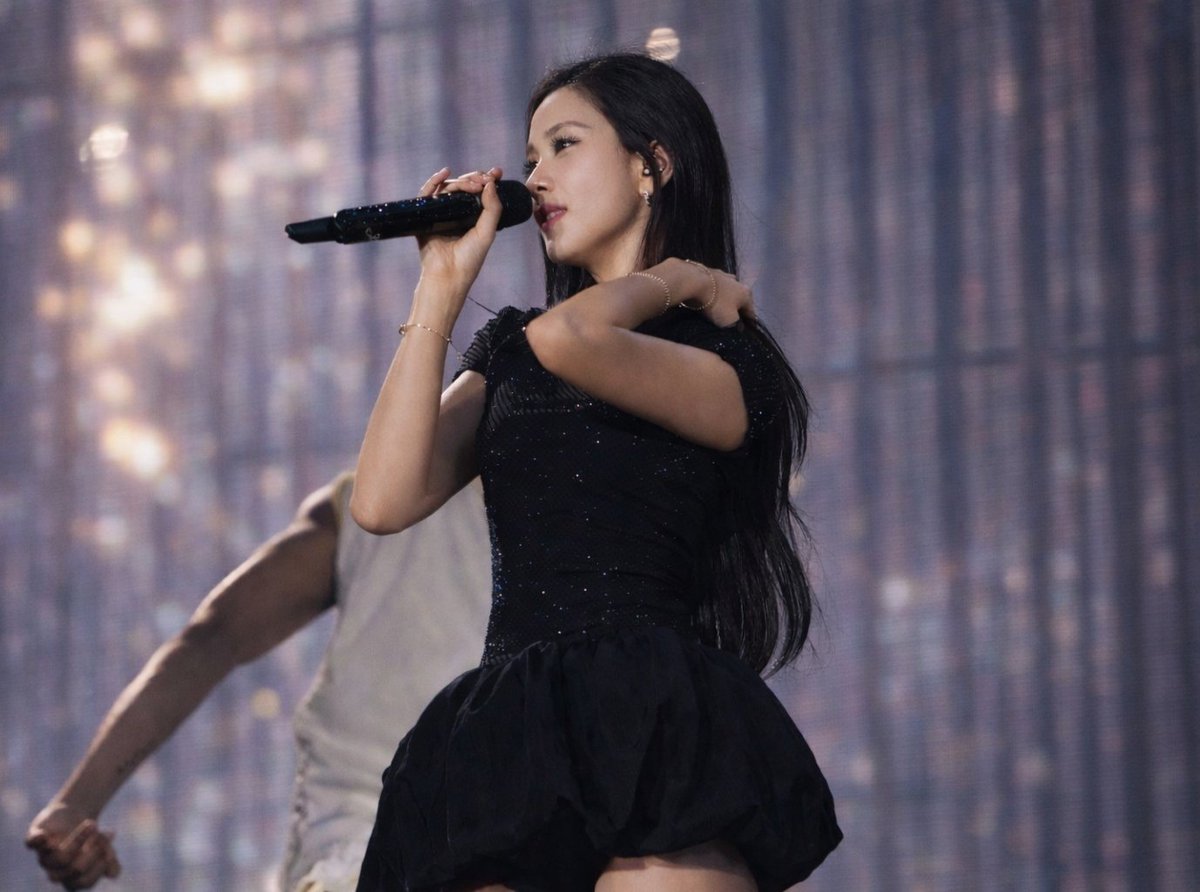 JISOO CHARTS tweet media