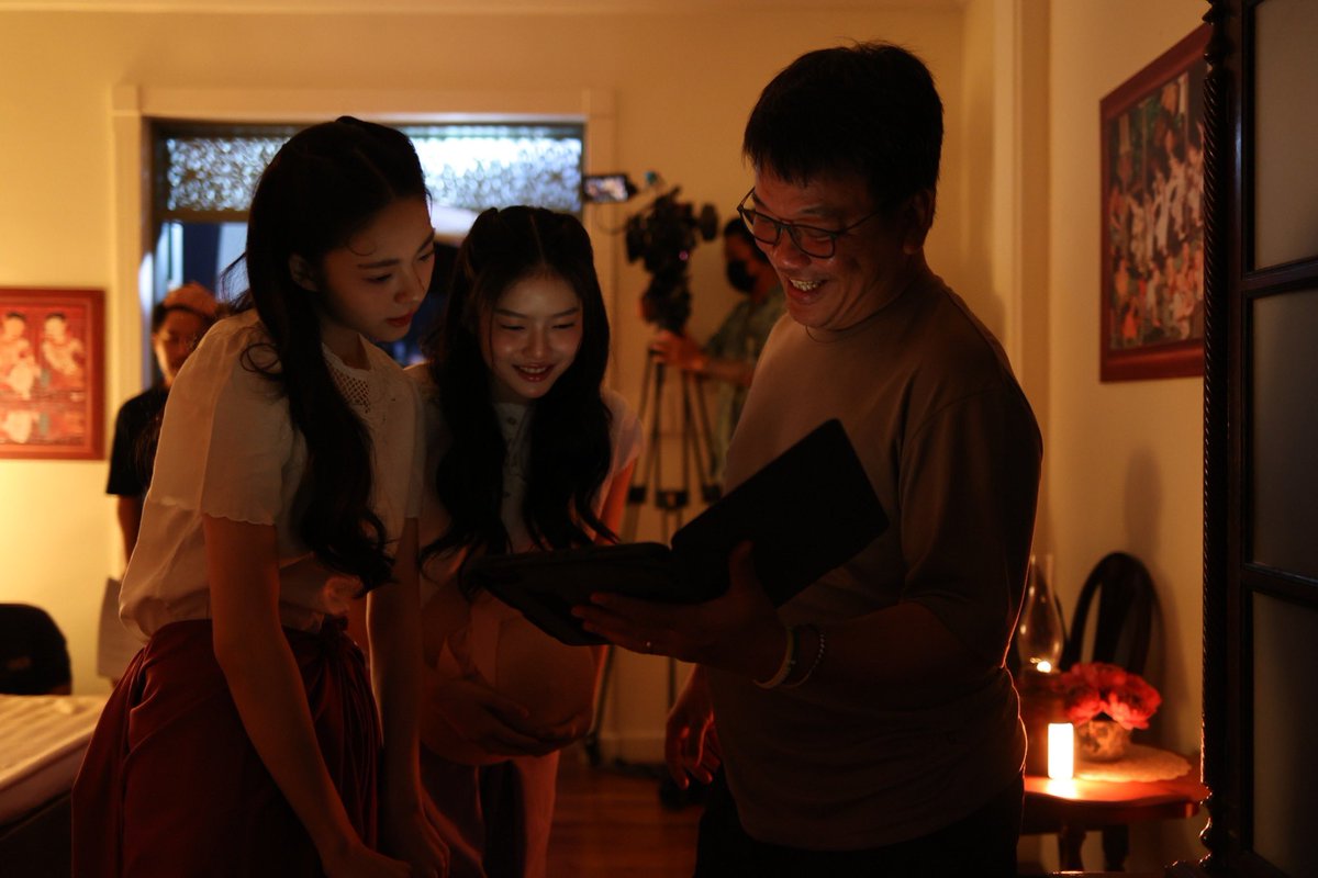 SANT SRIKAEWLAW tweet media