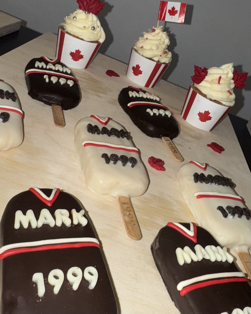 MARK LEE BASE tweet media