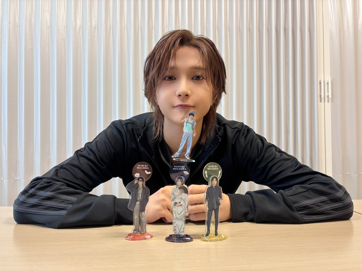 Mochida_Info's tweet photo. ▼お渡し会会場にて販売グッズの詳細はこちら
🔗https://t.co/AP9uruChyE https://t.co/jrznMvQGdX
