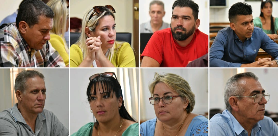 MayraArevich's tweet image. El 1ro de abril las Oficinas Territoriales de Control de @MINCOMCuba celebraron su Aniversario. Mujeres y hombres que con laboriosidad, resiliencia y amor por #Cuba hacen posible la #TransformaciónDigital en provincias y municipios. ¡Felicidades y éxitos! 🇨🇺
#PorCubaJuntosCreamos