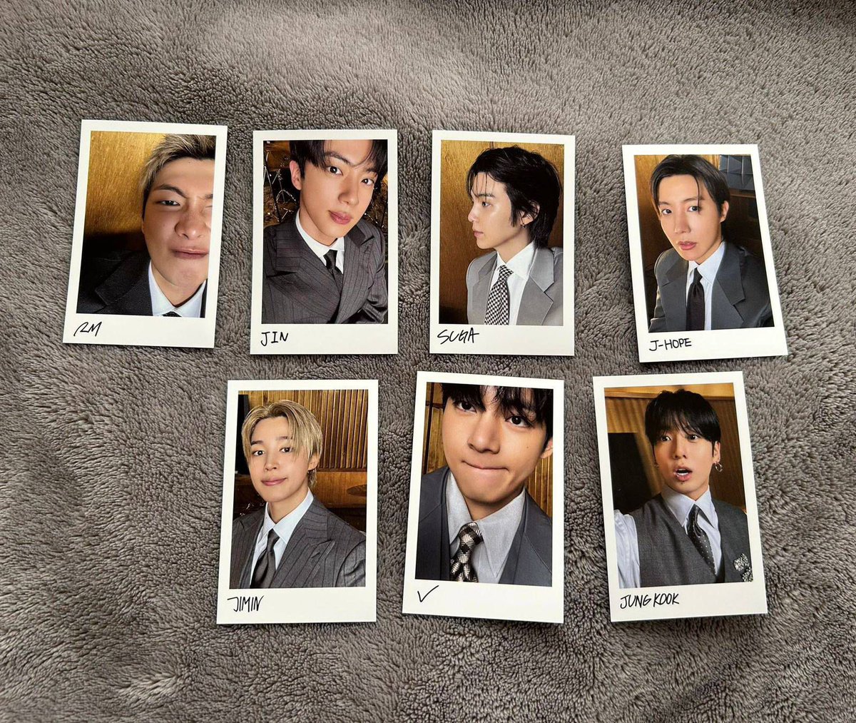 omg arirang deluxe vinyl photocards????