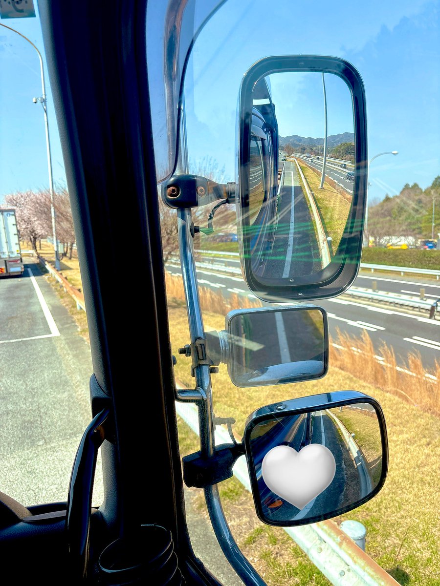 兎羽川 ちゃま。‎«🐰» vs 鬱.癌 tweet media