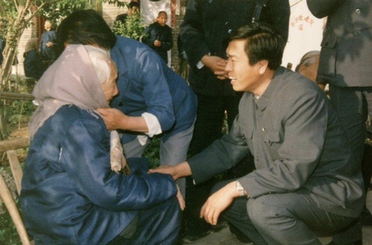 Adelheid tweet media