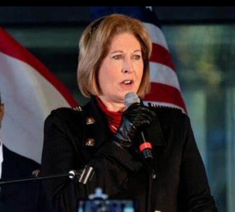 Dennis Foutch tweet media