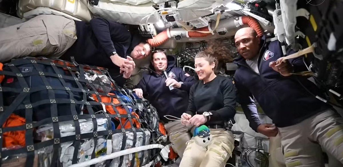 Andrea Leinfelder tweet media