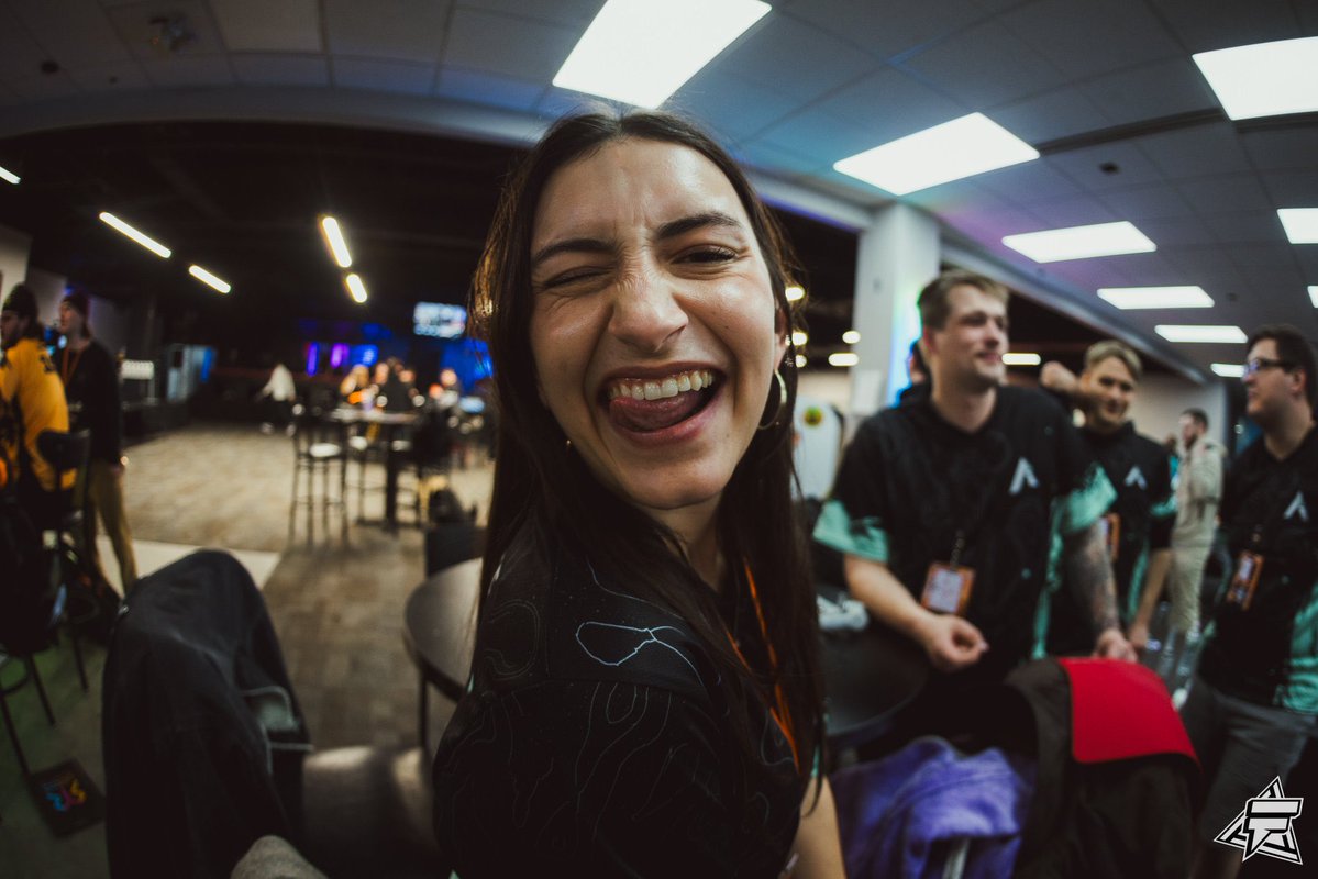 AURA | Zhenn😈 tweet media