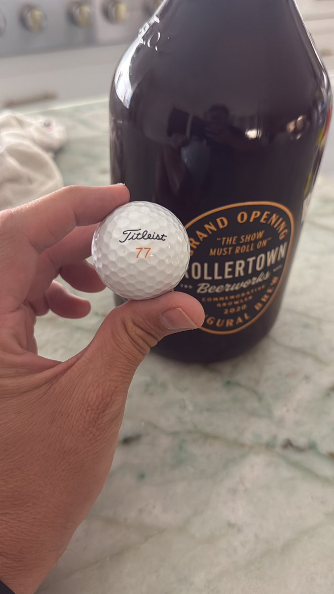 PJthePA's tweet photo. @BenandSkin @BenRogers @SkinWade @rollertown holy cow, this is huge!! Ok big long time fan with a big request: can I PLEASE get this ball to you Friday night for an autograph Sat??  🙏🏼🙏🏼 https://t.co/yTu0wQyTSK
