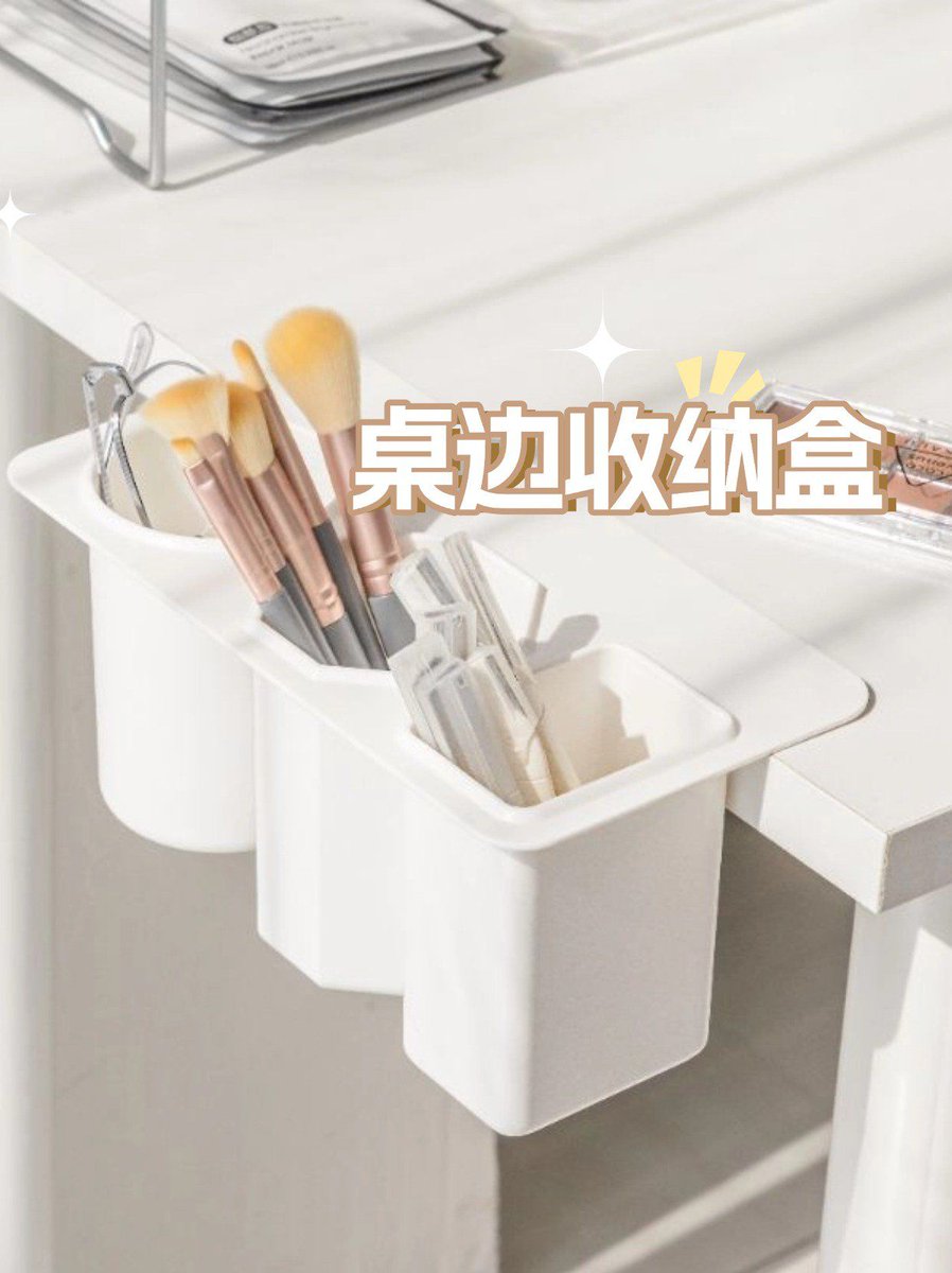 MsPiggy1970's tweet image. Spring cleaning mode ON!  Organize old clothes, books u0026 gadgets—donate what you don’t need, keep what sparks joy. Small declutter = big calm. #DeclutterLife #OldItemSorting