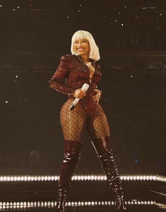 Stats of Minaj tweet media