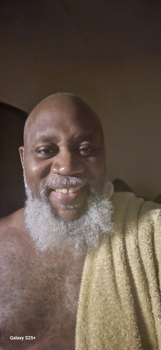 BlkBearDaddy tweet media