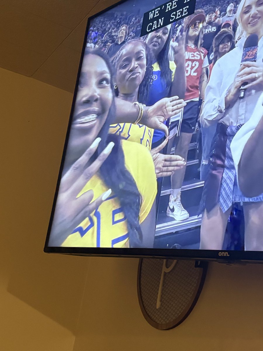 PaidMyPlug tweet media