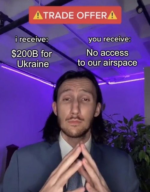 Roman Helmet Guy tweet media