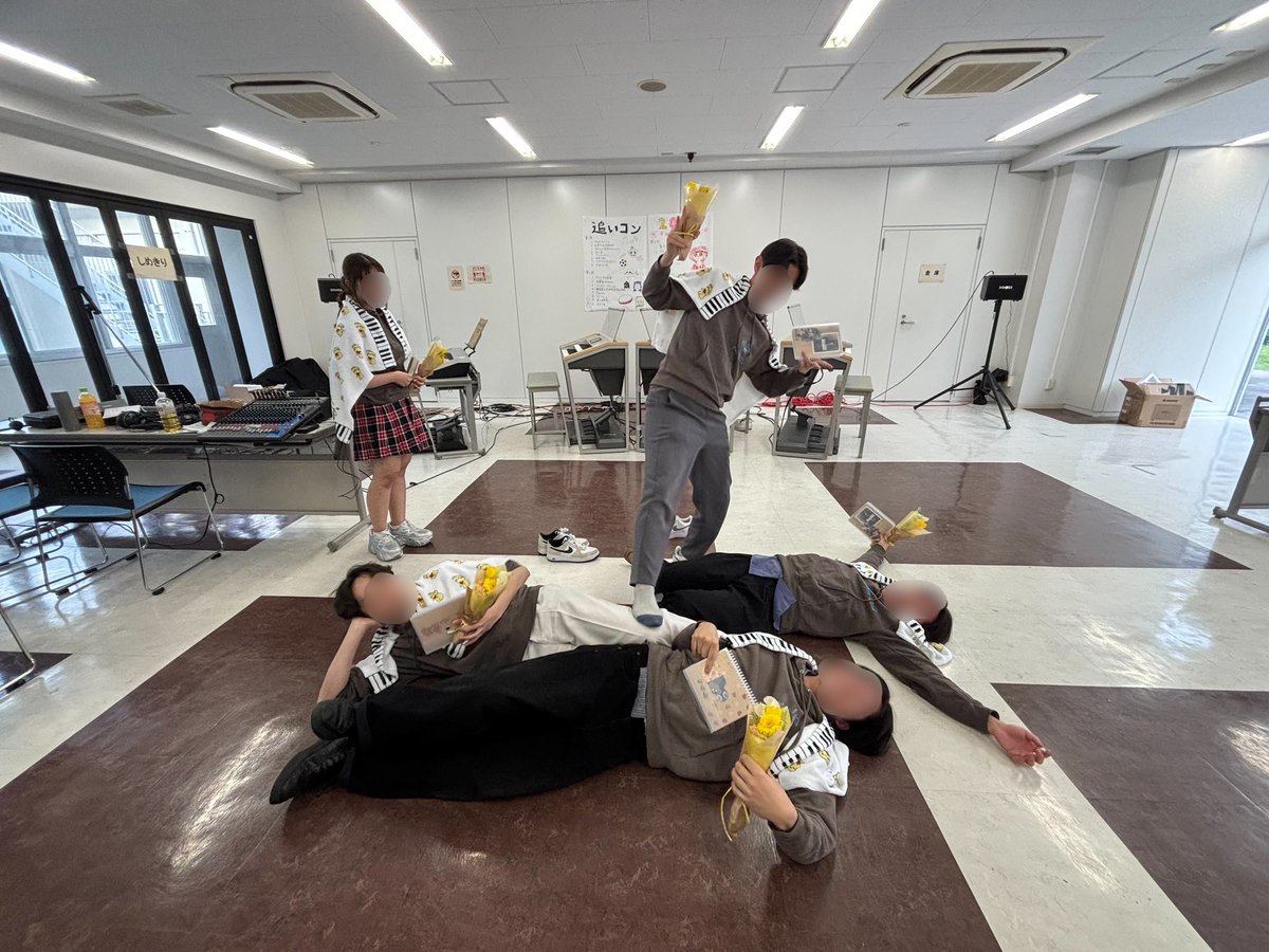 tuatelectoneweb's tweet photo. 先日、所属している大学院2年生の追い出しコンサートを行いました‼️
OBOGの先輩方にもお越しいただき、とても楽しいコンサートとなりました🎶🎶🎶
先輩方の新たな門出が素晴らしいものになりますよう願っております🥰
 #エレクトーンサークル https://t.co/4vSPRTtZSa