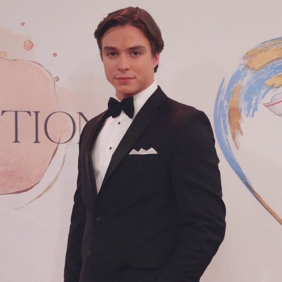 Binky Believes 💋🕊️🙃 tweet media