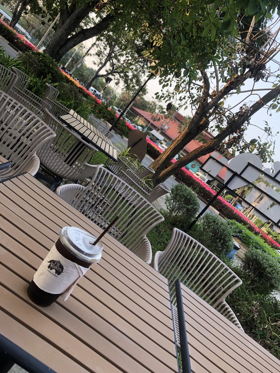 SS PPUUTT tweet media