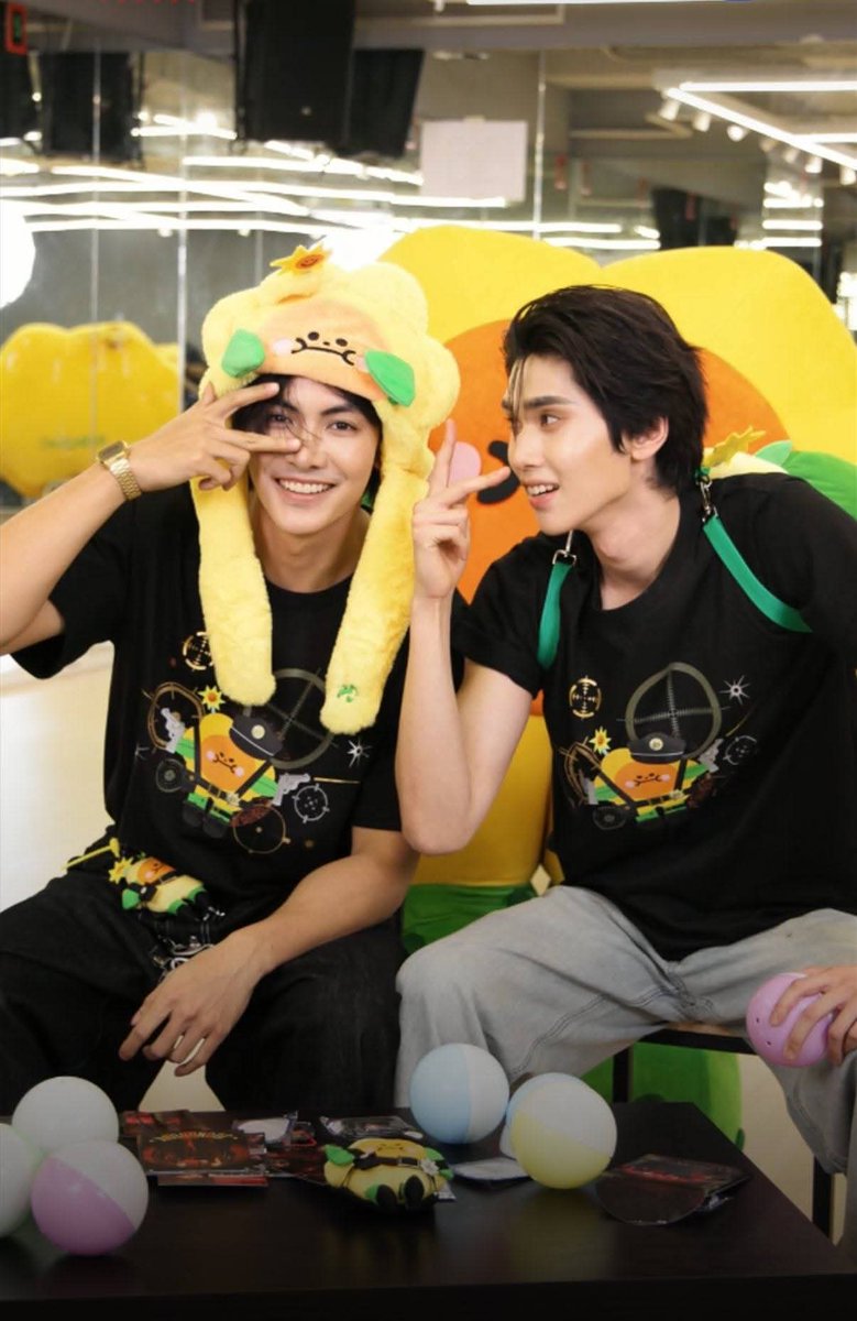 Khin May Thu tweet media