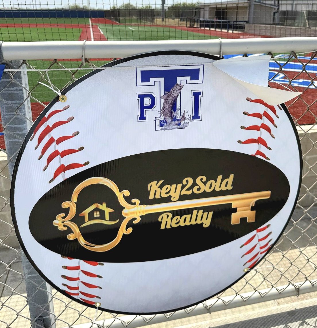 KateSellsSPI's tweet photo. ⚾👏
Key2Sold Realty is proud to support our local student-athletes! We are happy to sponsor the Port Isabel Tarpons Baseball Booster Club and support the Tarpon Baseball Team this season. 
Wishing the Tarpons a great season ahead! https://t.co/AuGv8un3Lz