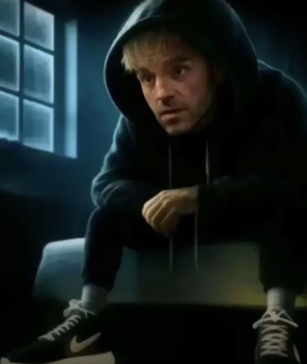 mikkelele tweet media