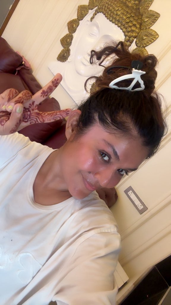 ZindgiGuIzarHai's tweet image. Let the workout work for you 🤩✌️

1 hour dumbbell full body workout.. 

#happyMe 
#fitat42