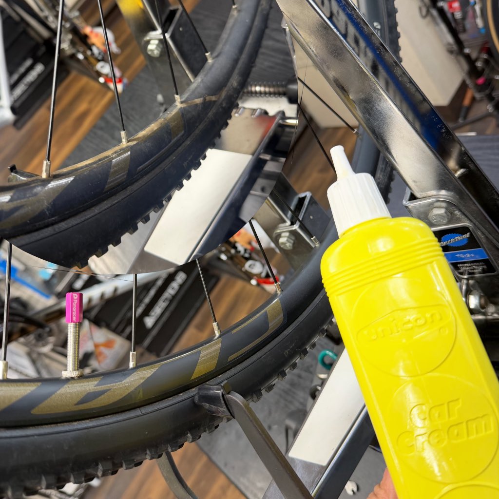 U2 BIKES tweet media