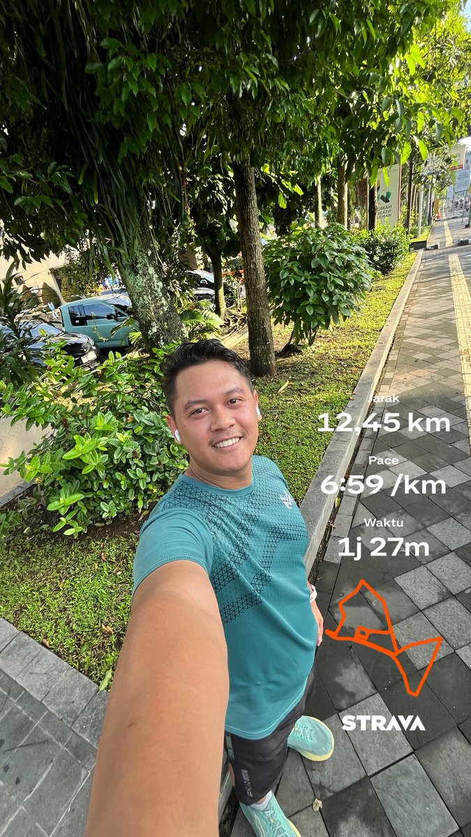 Sendiri aja jogging nya , 
Iya emg sendiri wkwkwkwk