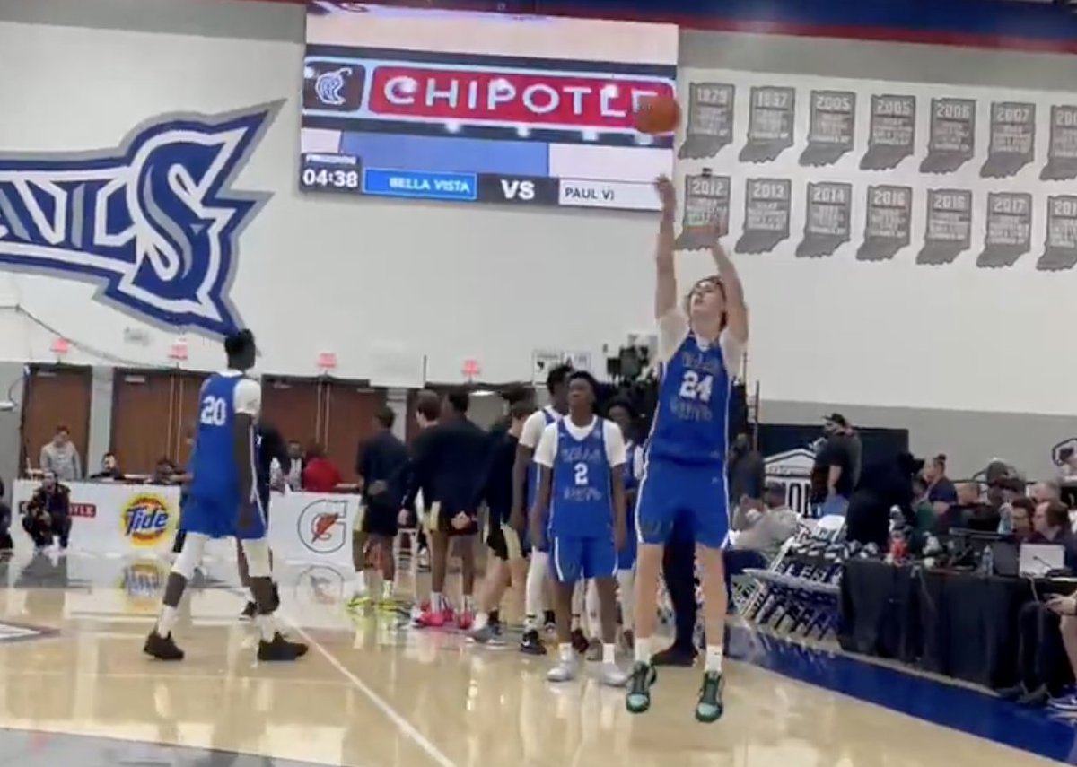 JeffRabjohns's tweet image. Indiana 2026 signee Vaughn Karvala plays Friday at 4 p.m. in the #ChipotleNationals semifinals.

His @BellaVistaHoops squad faces Jermaine O’Neal’s @DynamicPrepSch team at 4 p.m. at Hamilton Southern. #iubb

Ticket link: gofan.co/app/school/AL7…