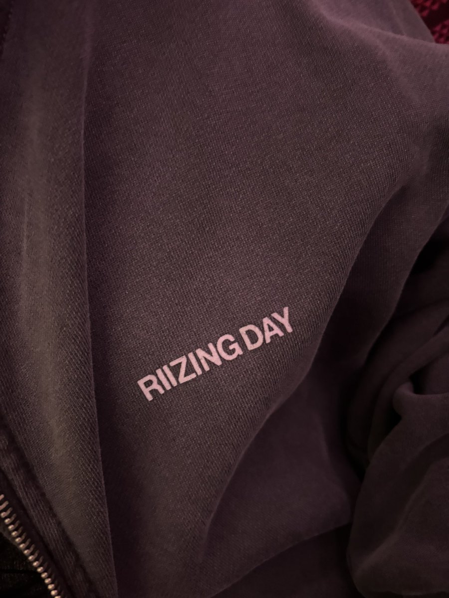 may🪽་༘࿐ tweet media