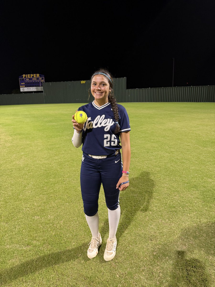 SVRANGERSB's tweet photo. We love to see it, @ava_capek2028 
with a monster bomb 💣💣 in today’s district game.  

 Ain’t Nothin Soft About It 
#swanginandbangin #passthebat #youhityougetit  @CoachAwolf @SVRANGERSB @THSCAcoaches @_JessicaAguilar @cruzjulia786 https://t.co/illApPVh3w