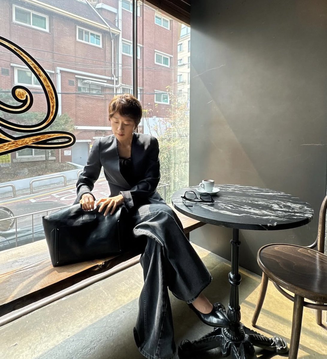 heeae’s dimpols tweet media