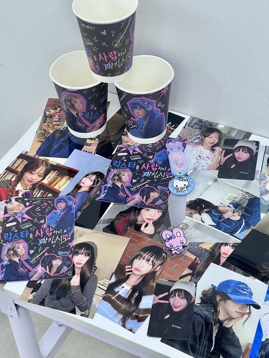 카페아히(합정생카.이벤트카페.장소대관.조공디저트.현수막이벤트) tweet media