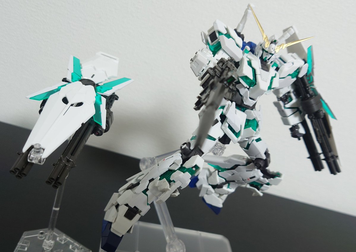 ホーリー tweet media