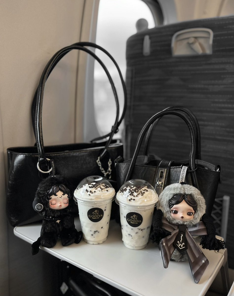 4𝑟𝑖 tweet media