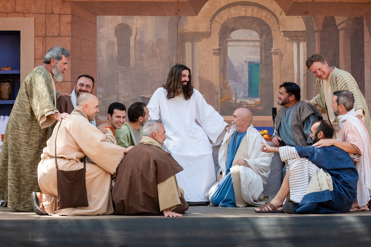 costa_adeje's tweet image. Hoy, las calles de Adeje Casco celebran una de nuestras tradiciones más importantes de 👉🏽 La Representación de La Pasión de Adeje, una de las citas culturales con más significado del municipio. 

#OcioCostaAdeje #CostaAdeje #PasionAdeje #SemanaSanta #TradicionesTenerife