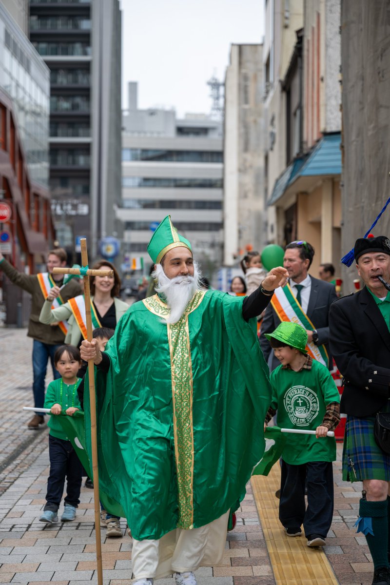 IrishEmbJapan's tweet image. 3月22日、福井市で開催された「ふくいパトリックスデー」に、オドノヴァン副代表が参加しました。緑色のものを身につけ、楽しいパレードやイベントの開催にご尽力くださいました主催者やボランティアの皆様、ありがとうございました☘

#セントパトリックスデー #StPatricksDay