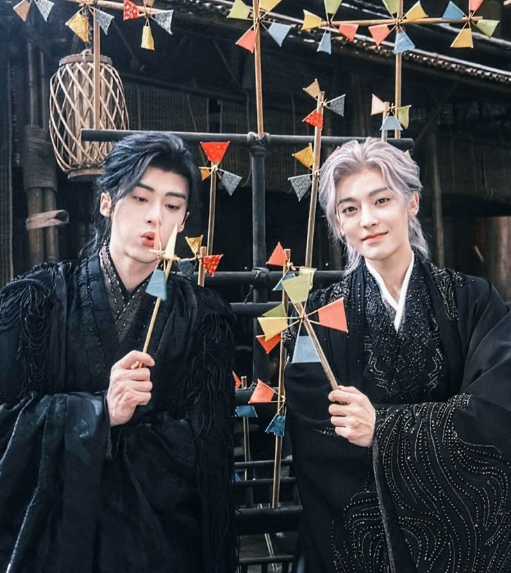 roshieverse's tweet photo. Im back with my doomed couple https://t.co/FDwv2epG8L