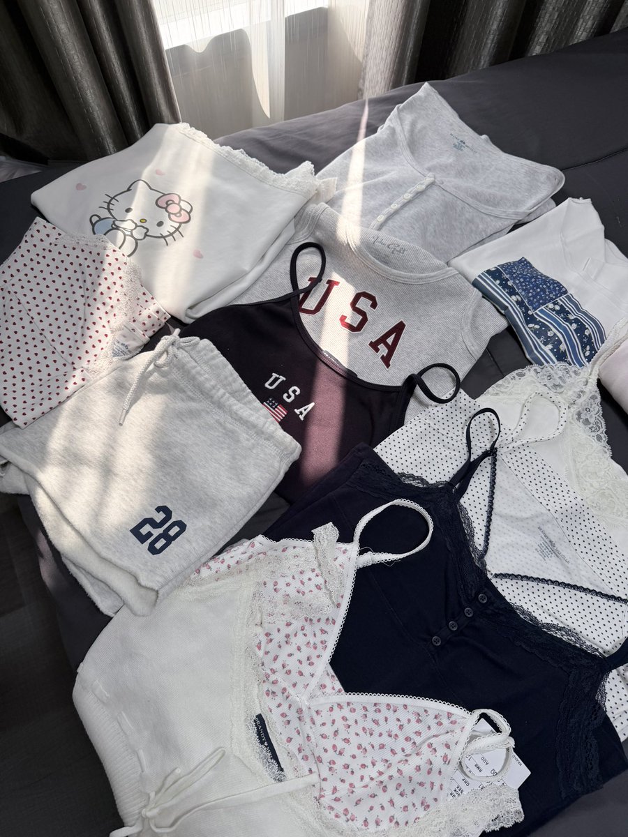 ส่งต่อเสื้อผ้าcutecutee tweet media