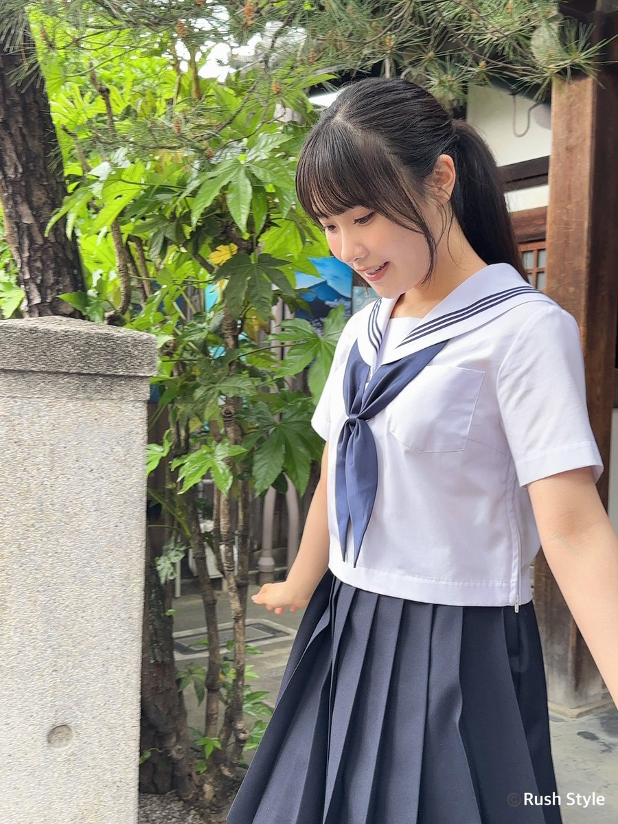 【公式】坂倉花 1st写真集 4月3日(金)発売🌸🎉 tweet media