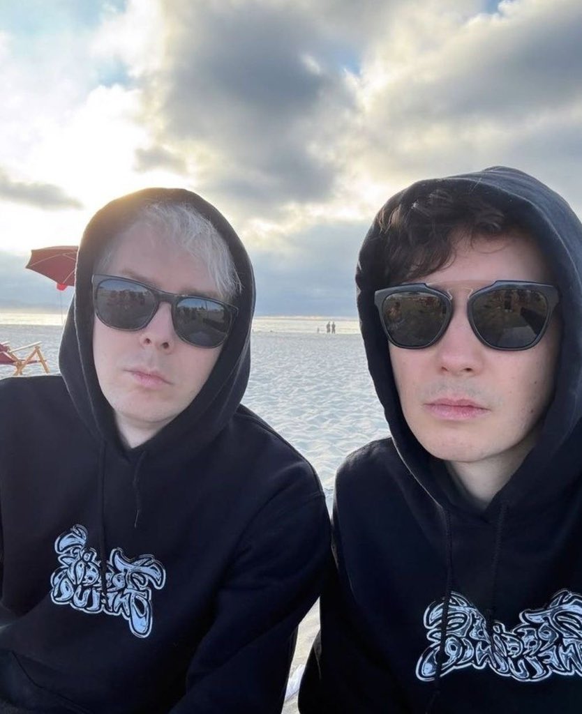 mars! ♡ 11 year phanniversary! tweet media