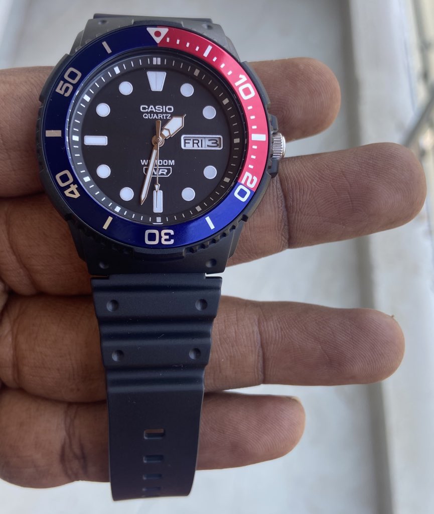 Tech_glareOffl's tweet photo. Casio MRW 230H Pepsi Version. 😍😍😍

What a Beautiful Watch.

Superb Pepsi Rotating Bezel with 100M Water Resistance.

One of the Best Value for Money Watches Under Rs.3000

#TechglareFinds https://t.co/KuploxKSKw