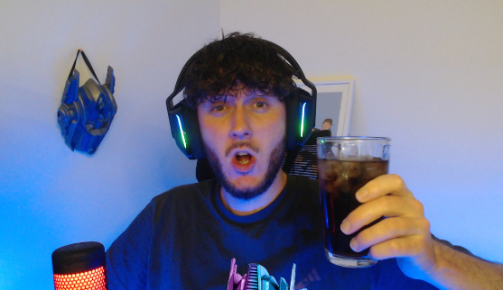 PrimeNZL's tweet photo. LIVEEEEEEEE

🟢 CoX CM's + Drinkies  = T Bow

- Purple Counter = 3
- Chasing Twisted Bow
- Sold my bank for SHADOW REBUILD! 

LURK 'n' TWURK <3
https://t.co/U1v0XhkKTE https://t.co/Pkch7oP9PL
