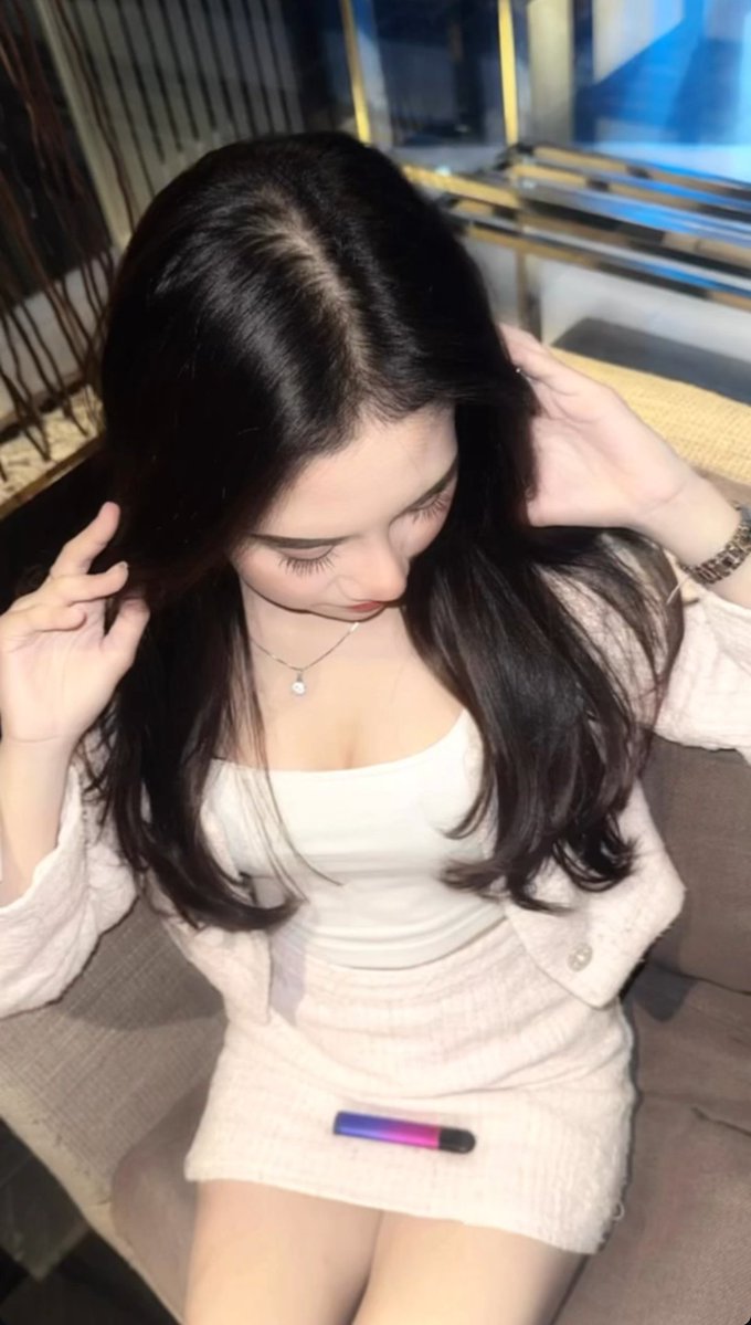 Alter Bee 🐝 tweet media