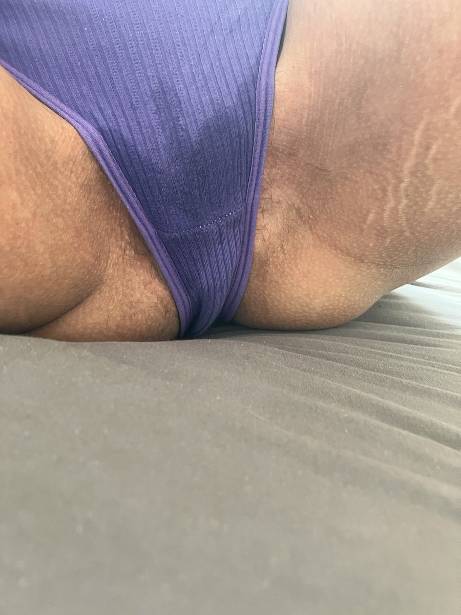 Bizzybeeculotte's tweet photo. Encore un petit gourmand en extase !!!🤩 https://t.co/PEfOegLZAL