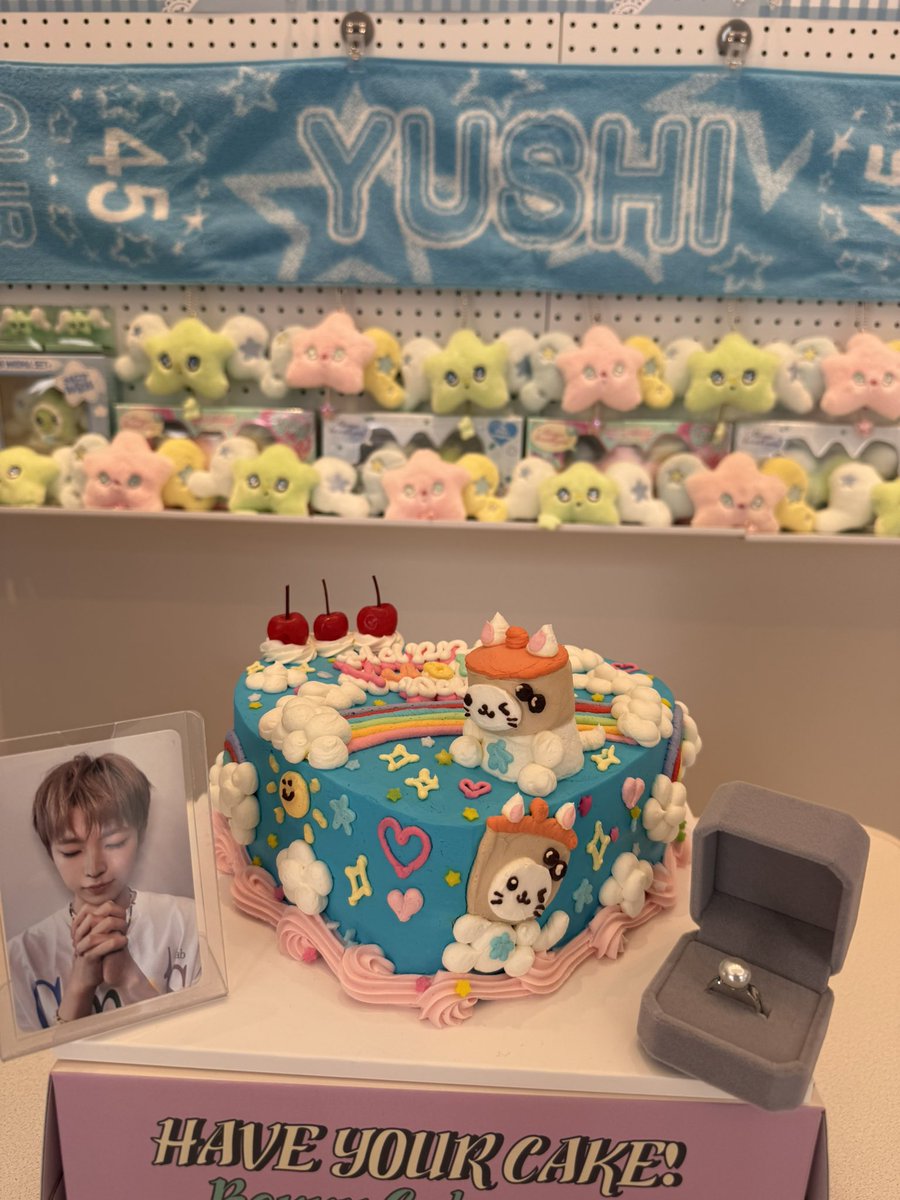duu_yushi84's tweet photo. 유우시의 방 💙

여기부터 저기까지 그냥 다 탐나요🙄 https://t.co/Z1gmXHNMQF