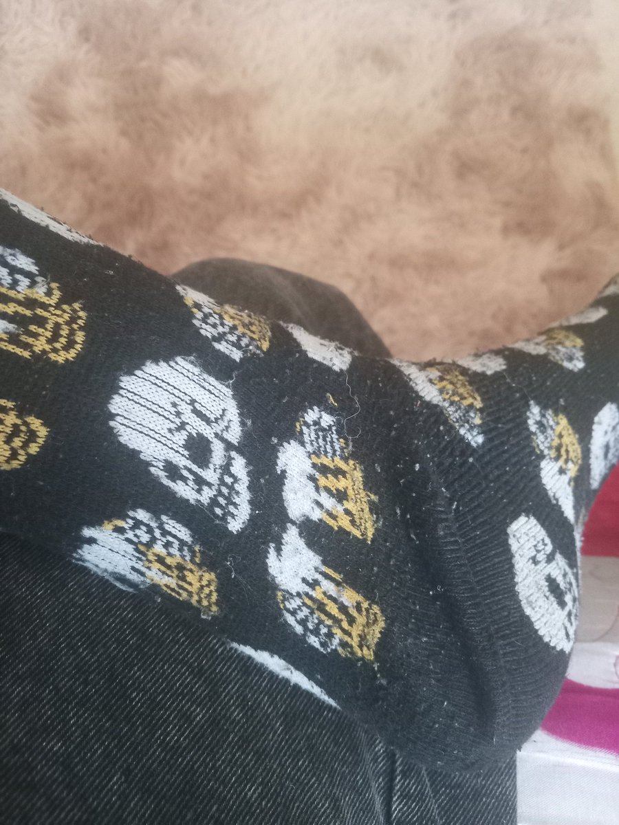 sera 🍉 commission me and u will be reincarnated tweet media