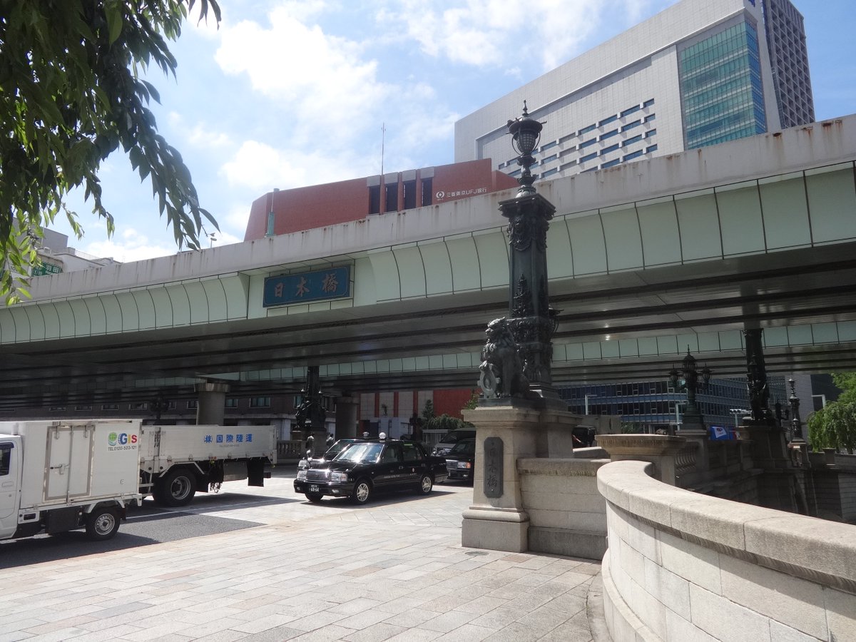 ころけろ tweet media