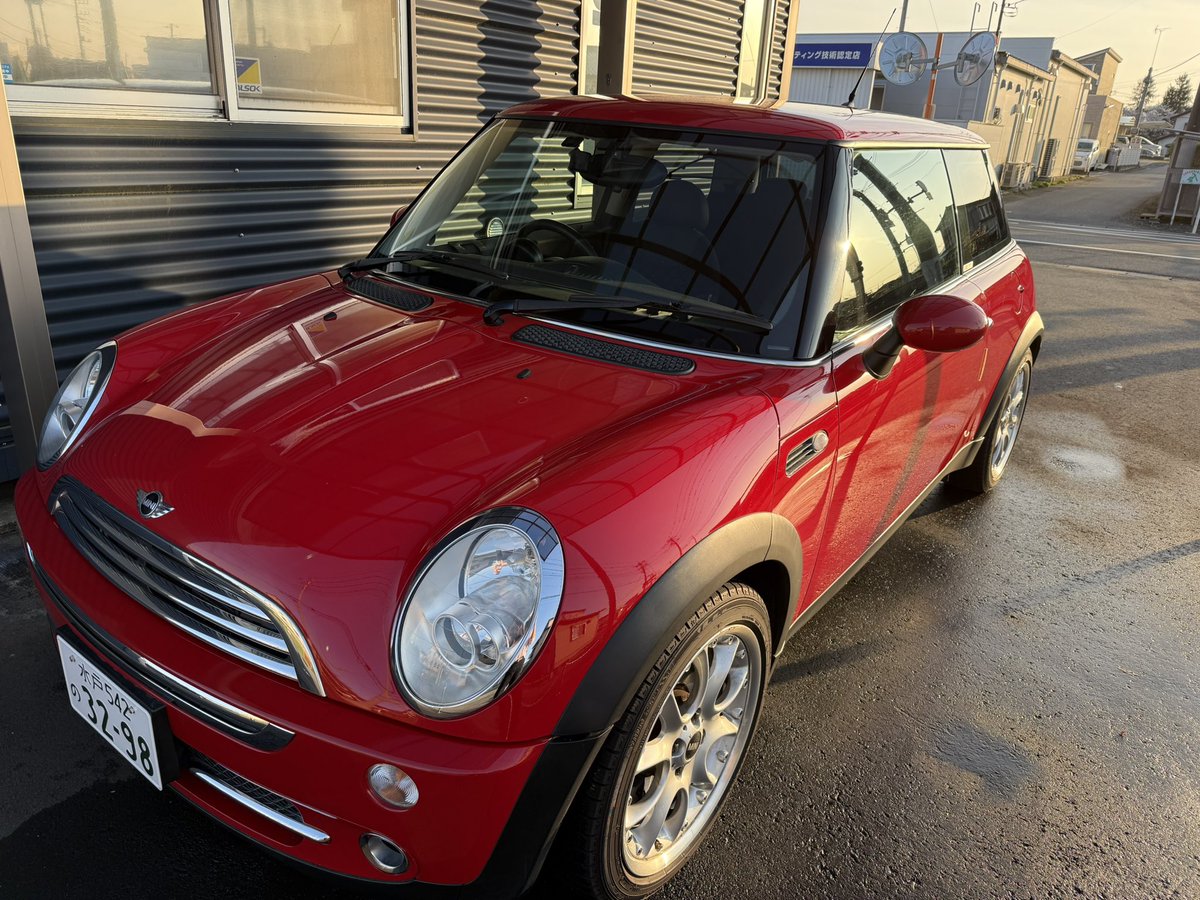 rainbow_ibrk's tweet photo. あまりやらない事務所での洗車。
なんでやったかというと、ケルヒャーのコンパクトな高圧洗浄機を買ったので試してみたかったから…です🤭

使い勝手はさておき、とりあえずは埃と花粉が混ざって汚くこびりついていたのを洗い流すことが出来たので、満足しています👌

小さい車は洗車が楽チンです♪ https://t.co/OAO3e2cHzz